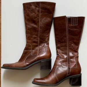Bass Sabina boots size 7.5M